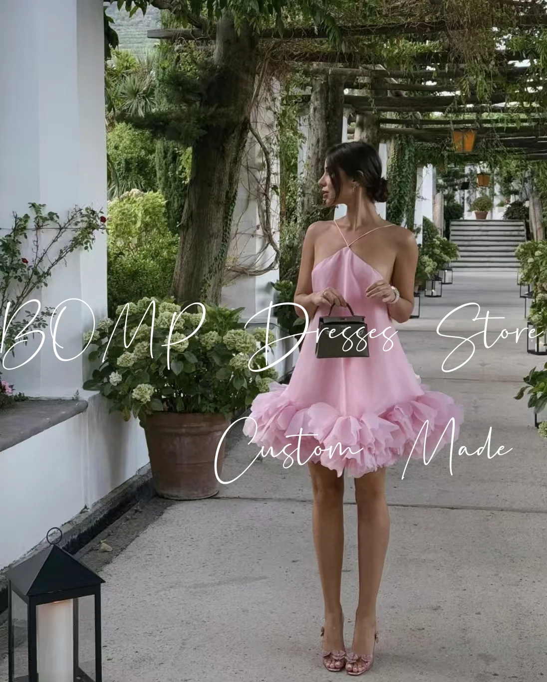 BOMP Elegantes rosa Hochzeitskleid mit Neckholder, drapierte Blumen, A-Linie, knielang, Chiffon, kurzes Geburtstags-Abschlussballkleid, individuell gestaltet