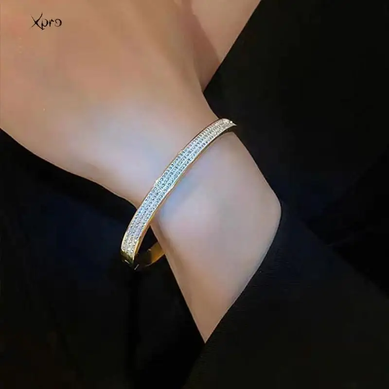 Elegant Classic Crystal Cuff Bangles Bracelets For Women Gold Color Simple Femal Opening Bangles Wedding Jewelry Accessories