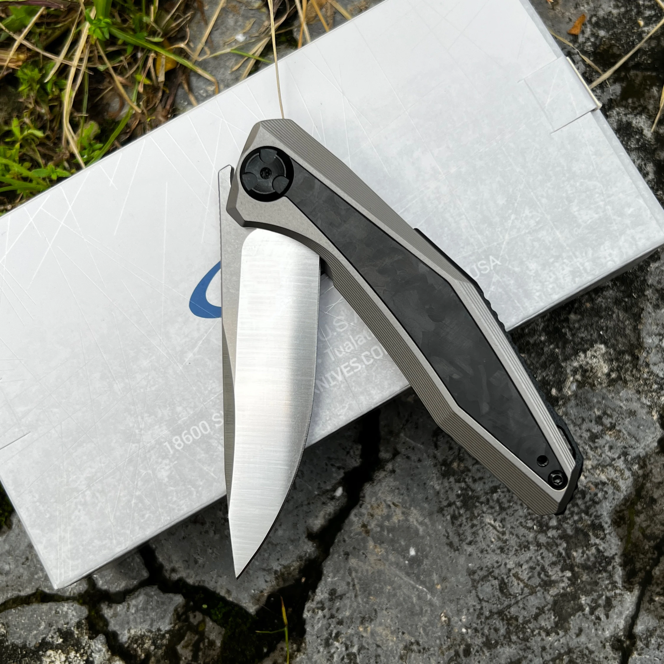 New -0470 Folding Small Knife 20CV Blade Titanium+CF Handle Folding Knife Outdoor Camping Hunting Bag EDC Tool Knife