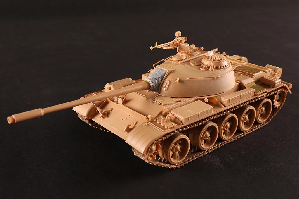 Hobbyboss Kit Modelo De Montagem De Plástico, Tanque Médio, Estática Tanques Decorativos, Brinquedo Colecionável, PLA 59, 84548, 1/35