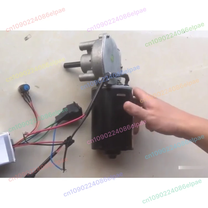 

12V 24V 100W DC Gear Motor 30RPM-70RPM Permanent Magnet Worm Reduction Electric Motor with Copper Gear Low Speed High Torque