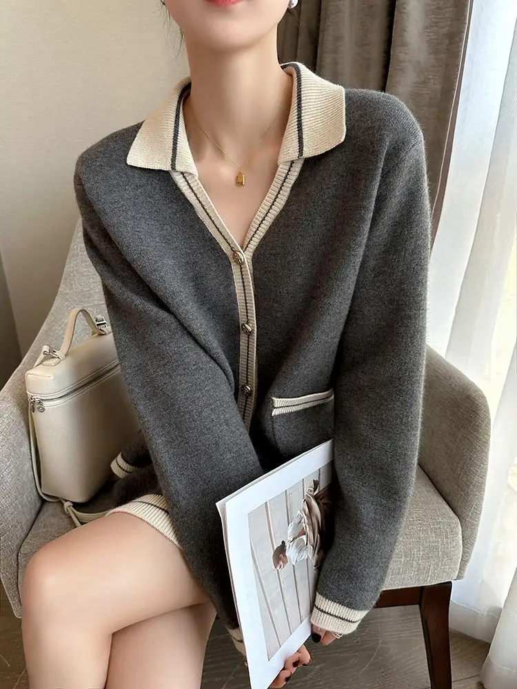 

Темпераментная серая трикотажная рубашка контрастного цвета с длинными рукавами, полуюбка трапециевидной формы с высокой талией для женщин, новый комплект осень/зима