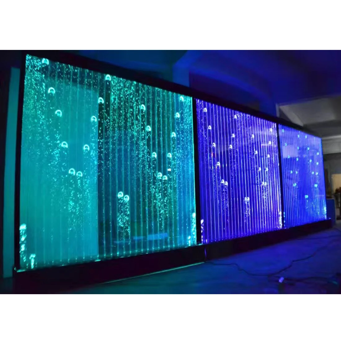 Large acrylic screen water curtain wall flowing water bubble wall creative fish tank aquarium porch partition can be customized