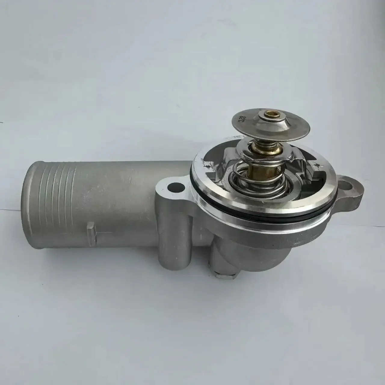 

For Perkins Engines 1104C-44TA Thermostat Housing 149-609 4133L503 4133L509 4225397M1 64648 4225119M1 4225153M1 707650A1