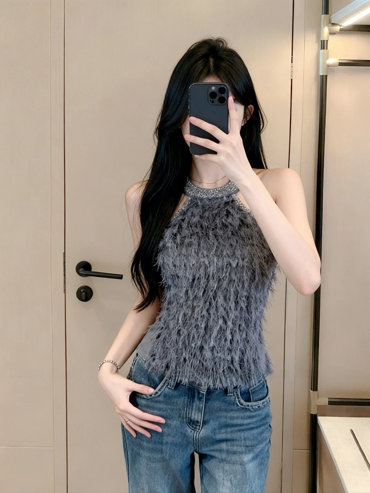 

Spring 2026 Diamond Embedded round Ne Hanging Ne Vest Women's Outerwear Ele Slim Fit Waist Cinching Svel Top