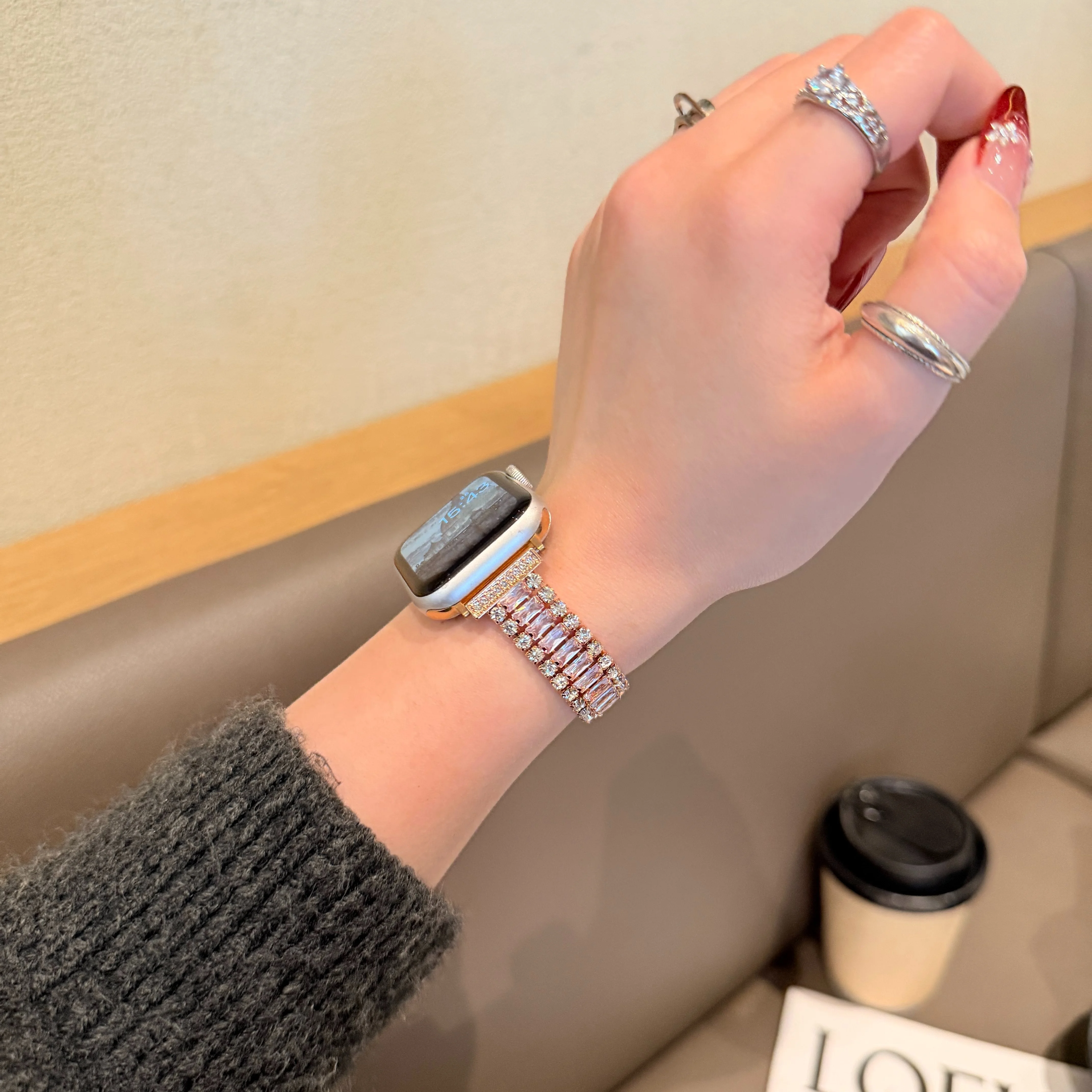 

Metal Sparkle Diamond Compatible iWatch Strap 38mm 40mm 41mm 42mm 44mm 45mm 49mm Fashion Strap