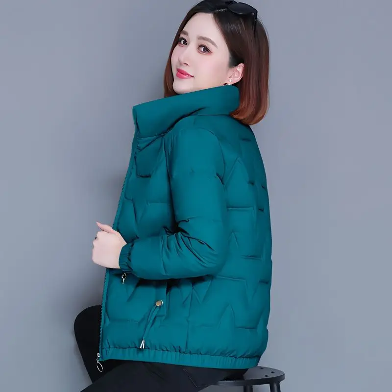 

2024 New Cotton and Down Padded Jacket Winter Women Fashion Zipper Fly Warm Clothes Spliced Short Solid Parkas T73