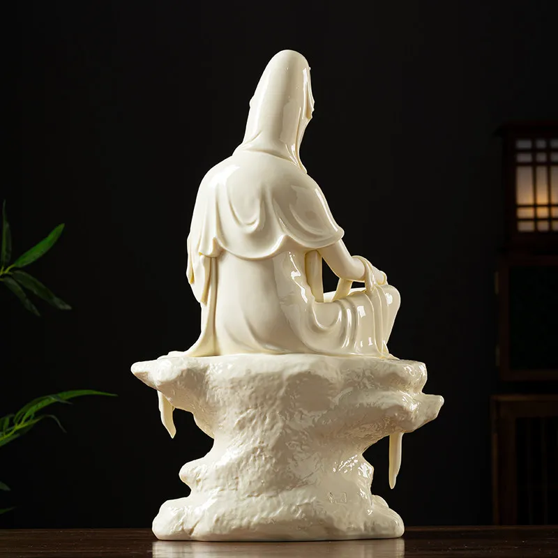 DSA ceramic Guanyin Bodhisattva Buddha statue with lotus in Guanyin Zen living room entrance club decoration