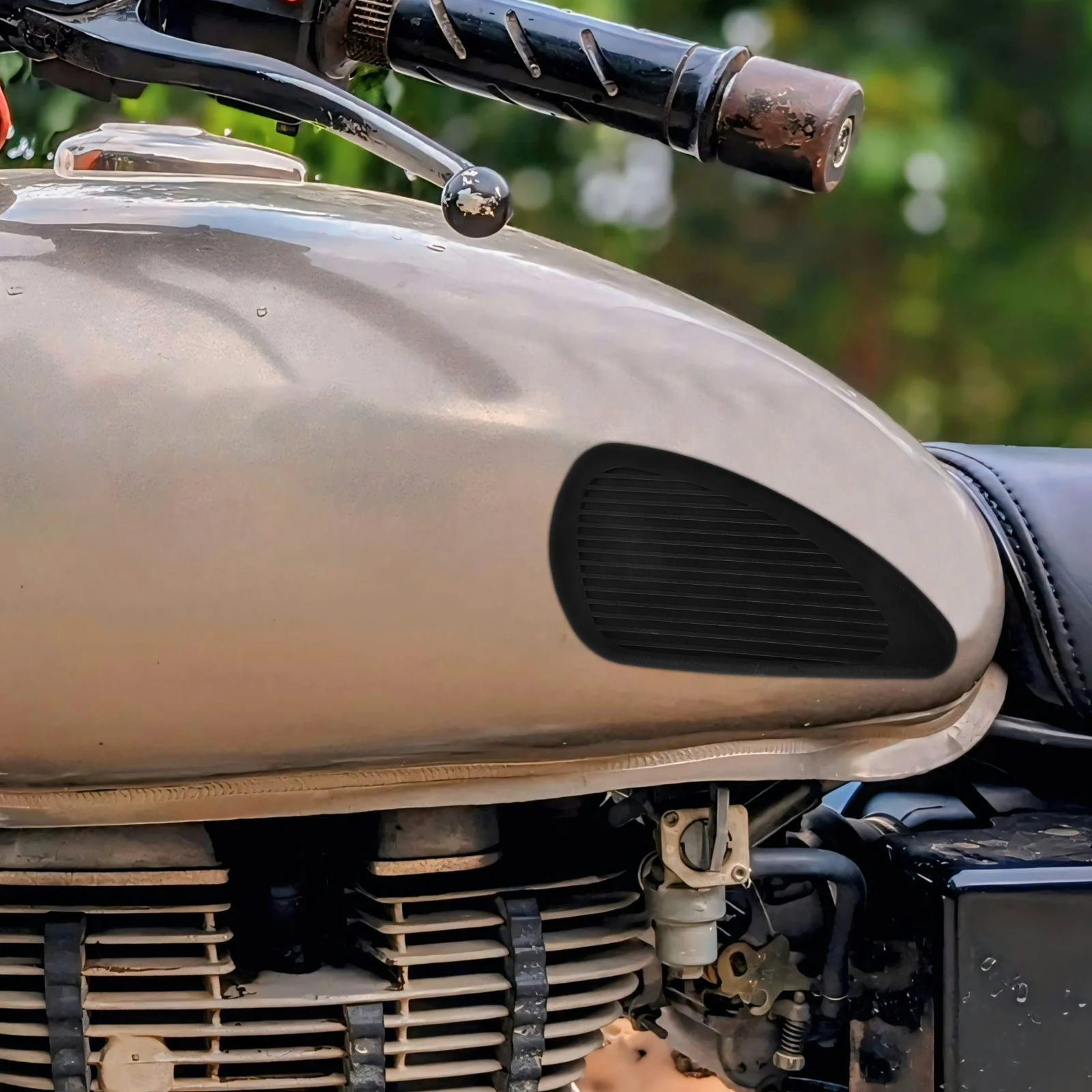 

1 Pair Motorcycle Fuel Pad Decal Waterproof Durable Nonskid Grip For Gas Tank Side Panel Sticker Petrol Tank Pads Kit Motorcycle