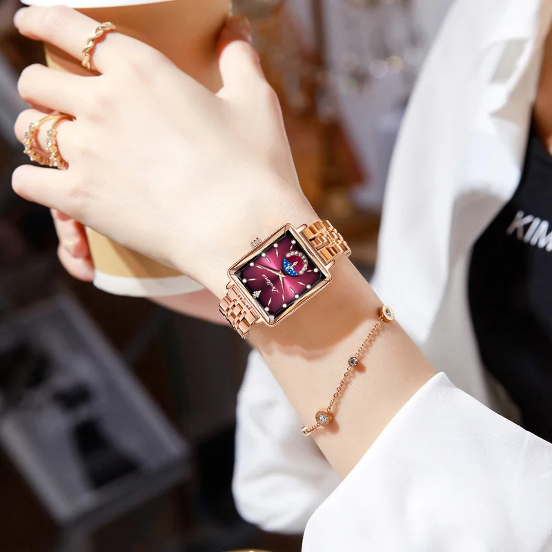 Montres à Quartz carrées en or pour femmes, incrustation de diamants, lune, étoiles, décoration, montre-bracelet de mode, lumière exquise, montres de luxe pour femmes