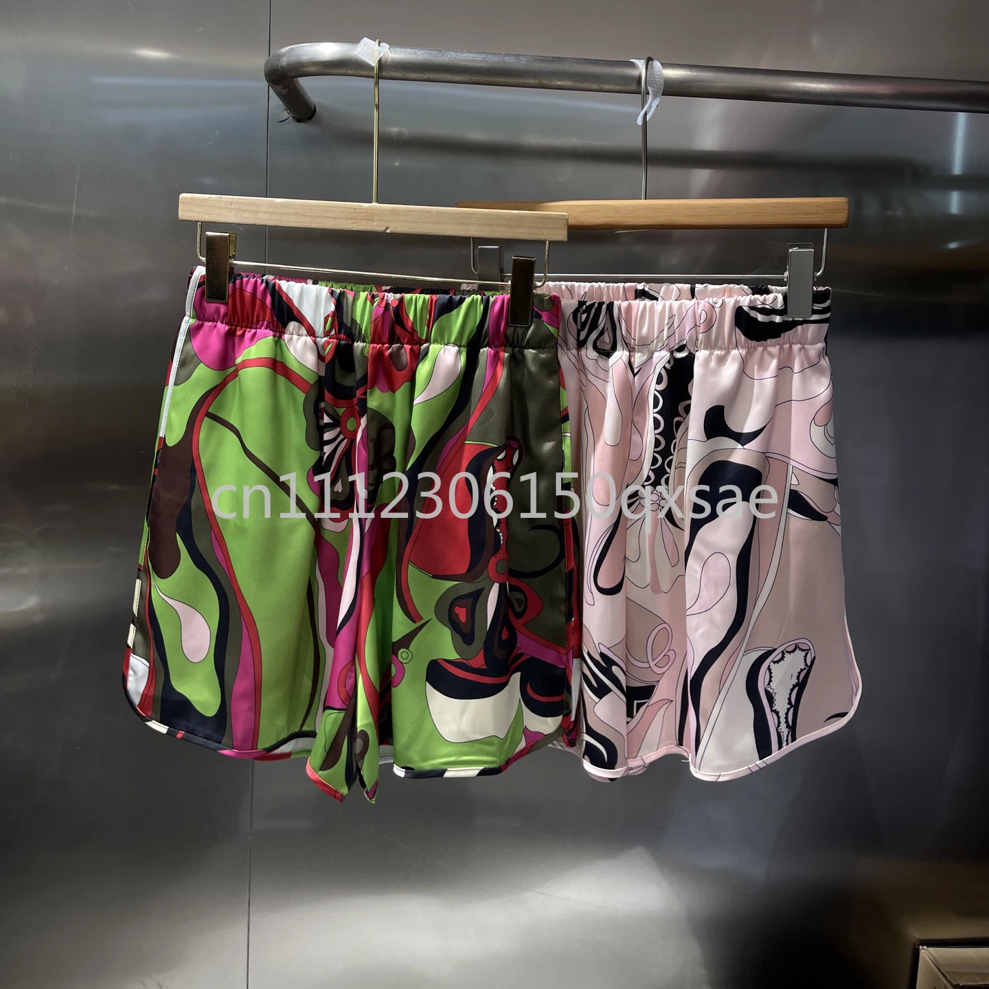

Luxury Design Women's Silk Shorts with Letter Signature Logo Designer Brand Lady Sexy Beach Shorts