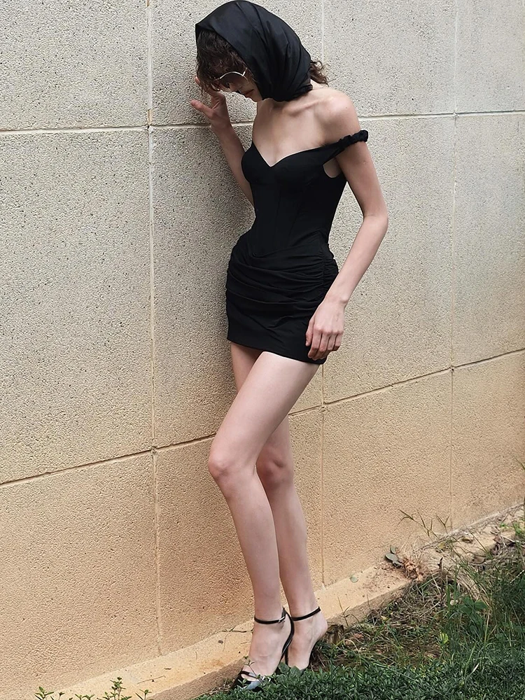 Sisterlinda スラッシュネックセクシーなドレス女性クラシックベーシックシャーリングノースリーブシンプルなファッションパーティークラブウェアストレッチホットティーボディコン