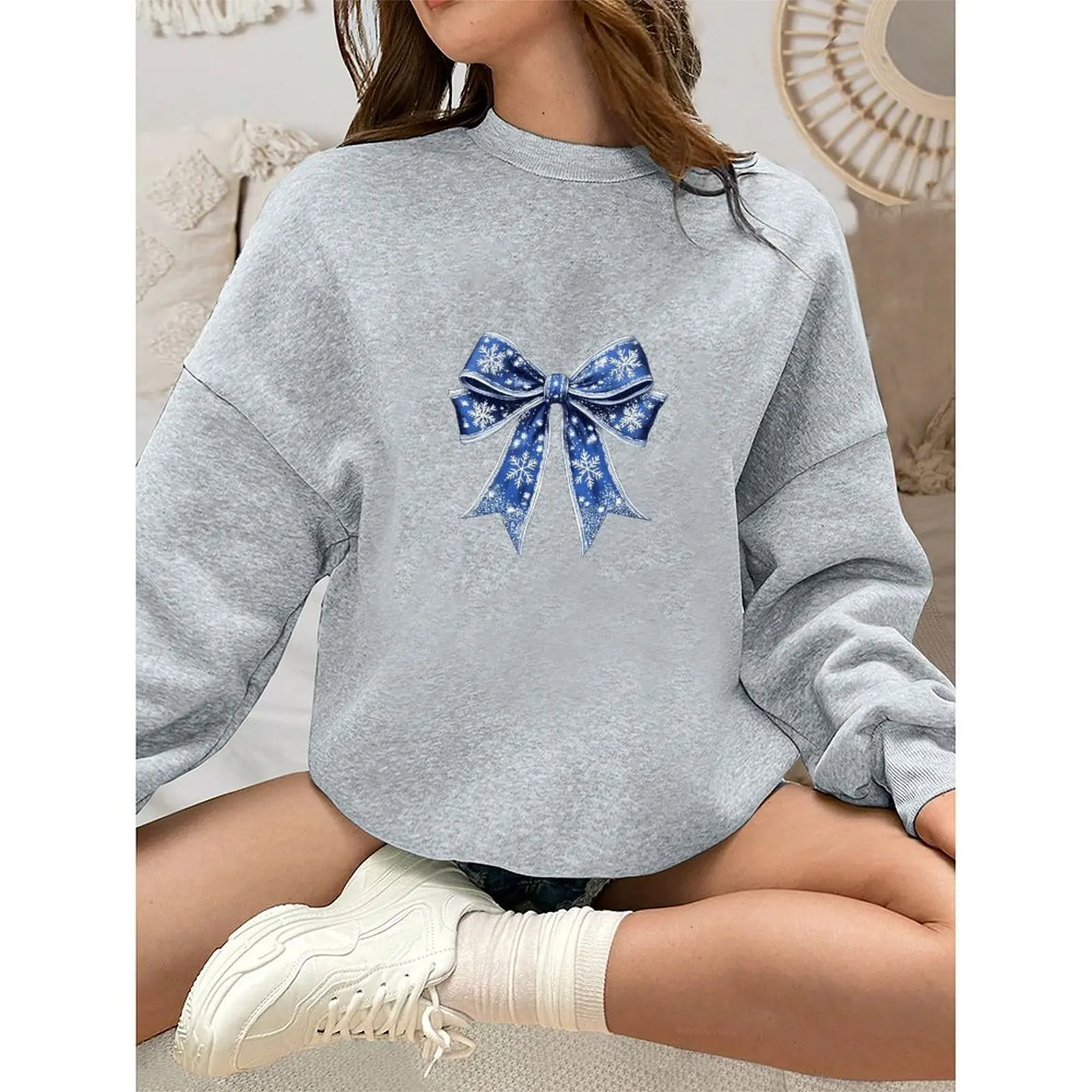 Round Neck Women Sweatshirt Velvet Winter Casual Novy God Russian New Year Printed Pattern Woman Clothes Casual T-Shirts Tops