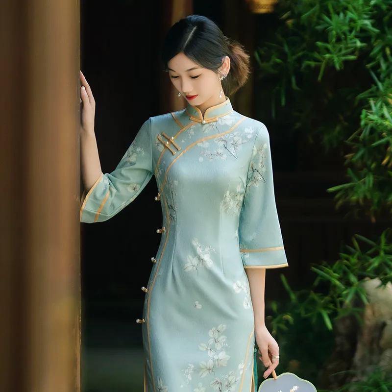 

Улучшенное Cheongsam 2024, новый стиль, женское китайское ретро-стиль для похудения, весенне-осеннее платье Ципао с длинными рукавами