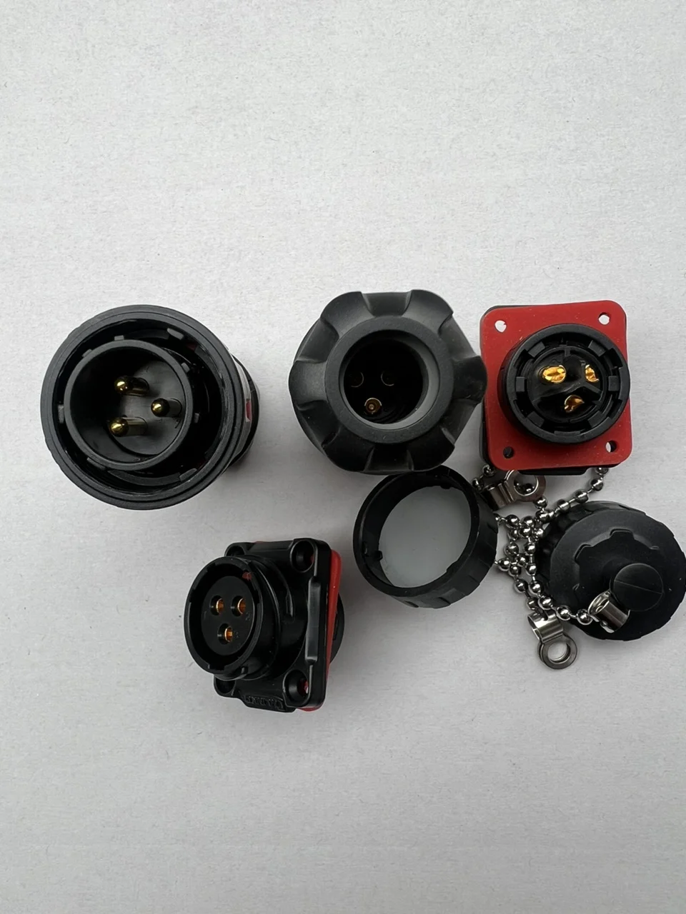 5pcs/waterproof aviation plug socket connector 3-pin brand new spot