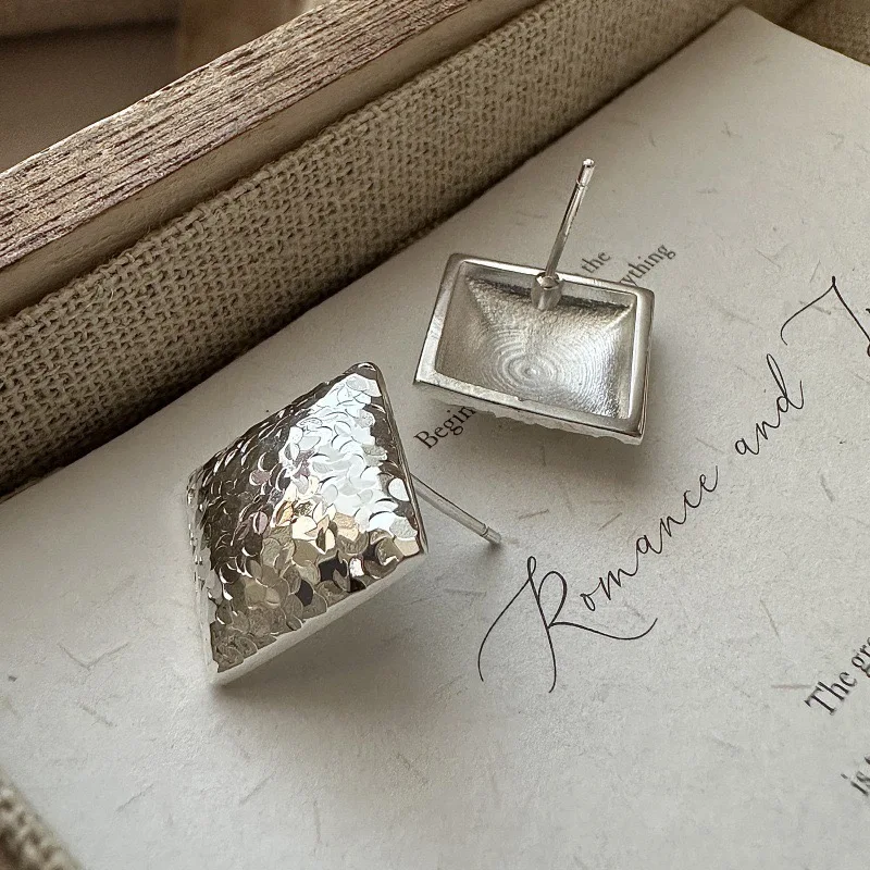 2025 new S925 shiny earrings, exquisite high-end design, simple and luxurious daily accessories, party gifts