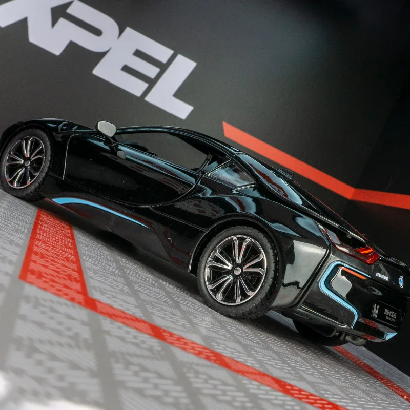 1:22 Puertas modelo supercoche de aleación BMW I8 y capó de motor, el maletero se puede abrir, tiene funciones de sonido y iluminación simuladas