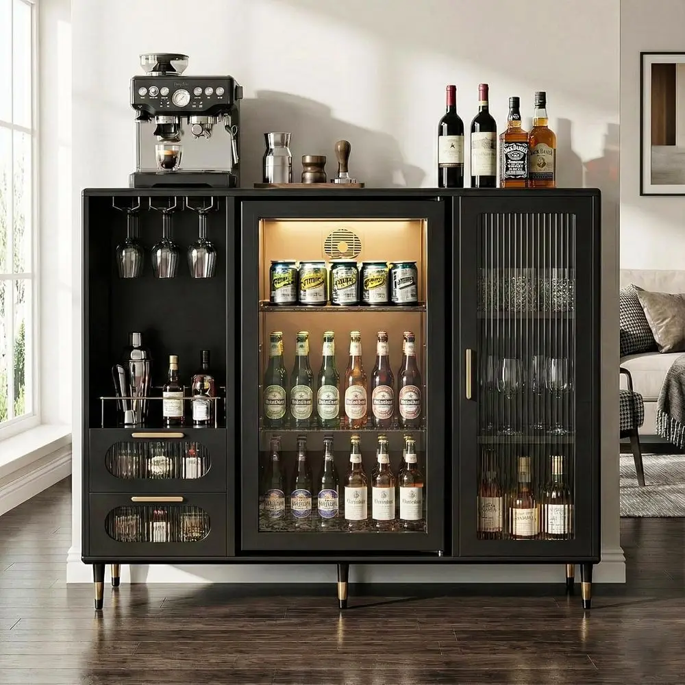 

Роскошный барный шкаф с рифленой отделкой и золотистыми элементами, держателем для бокалов, шириной 47,2 дюйма, для домашнего хранения