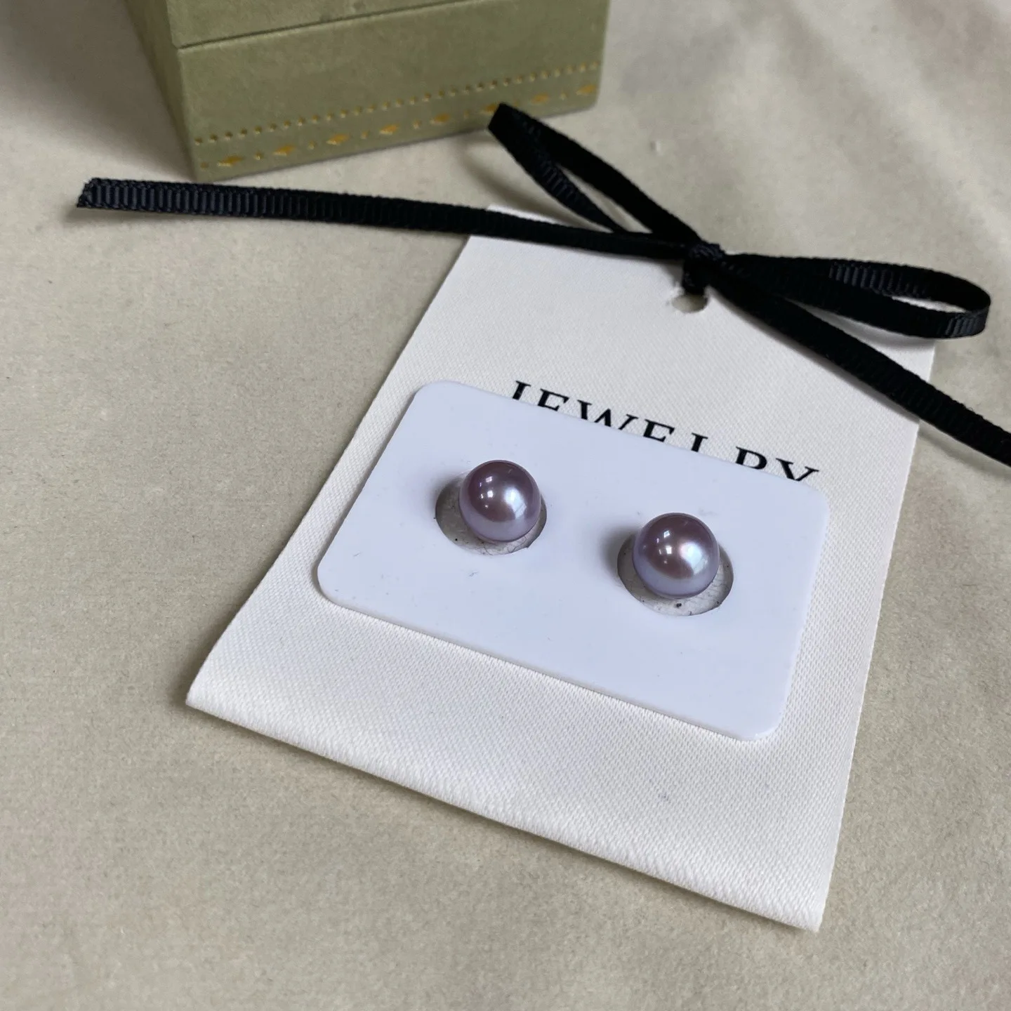 

Classic purple pearl AAAA9-10mm natural South Sea round pearl temperament versatile earrings 925s
