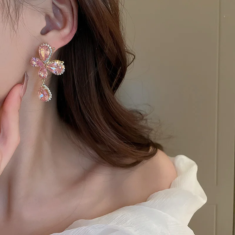 Pendientes de gota de agua de mariposa de circón para niñas, estilo dulce y fresco, pendiente de gota rosa, joyería delicada brillante OL, moda elegante