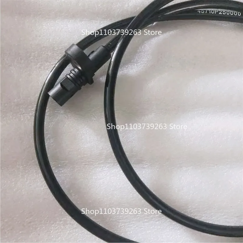 Suitable for Benelli Accessories Huangxun Huanglong 600 Jinpeng 502 Cub 500 Front and Rear Wheels ABS Speed Sensor