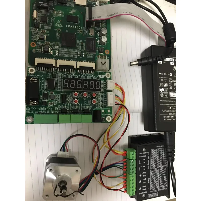 

Xilinx, плата разработки Zynq, контроль движения, шаговый двигатель