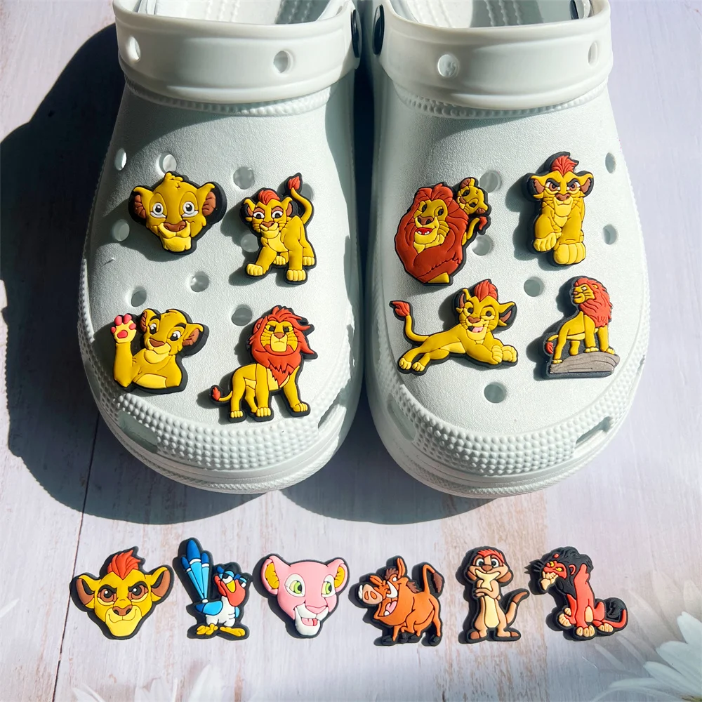 The Lion King PVC Cartoon Shoe Charms, Decoração do jardim, acessórios para Classic Clog Sandal Buckle, Kids Party Gifts, 1-16Pcs