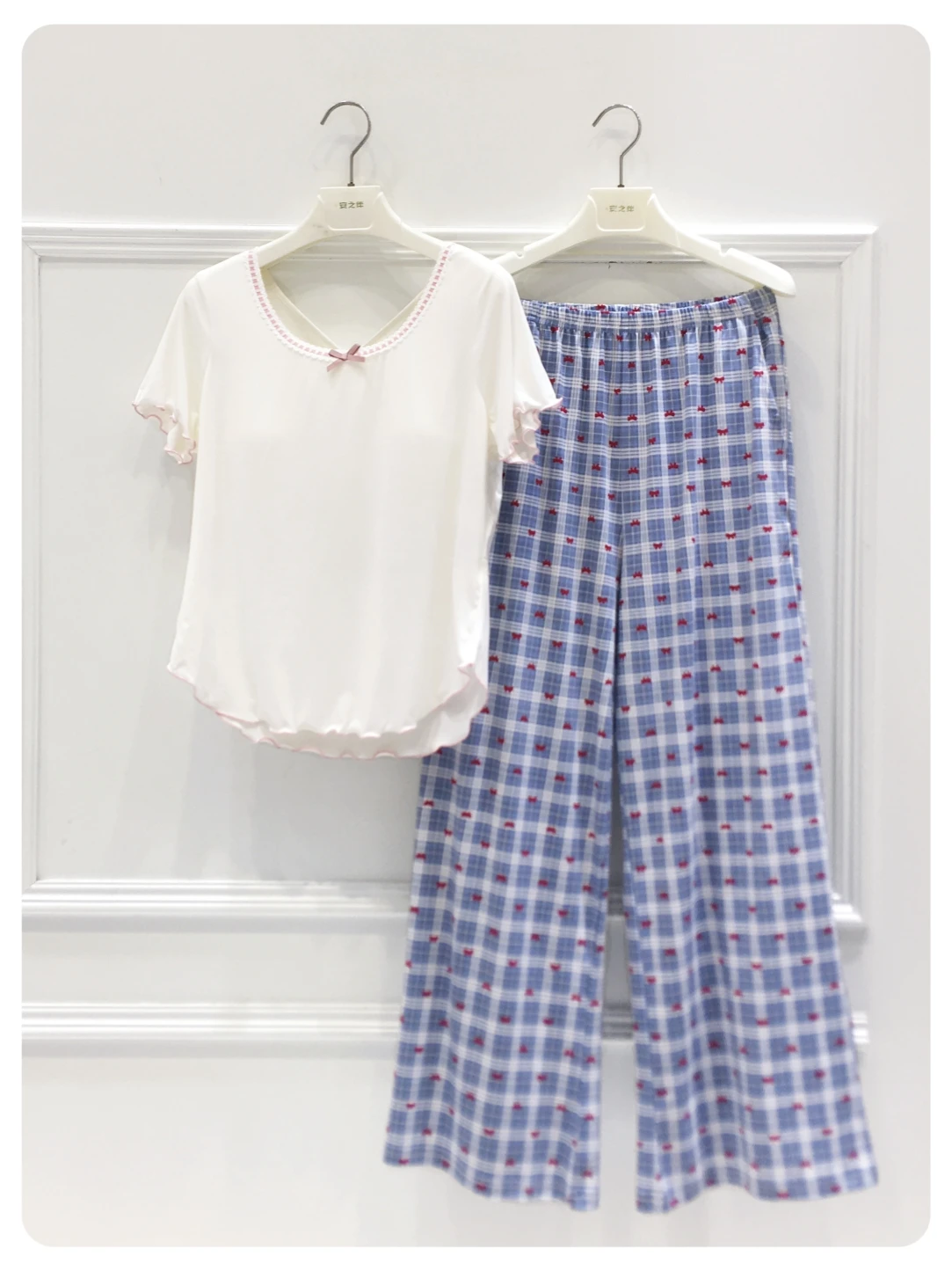 an-zhi-pan-brand-women's-sleepwear-with-chest-pad-cool-sensation-short-sleeve-long-pants-home-clothes-suitable-for-outdoor-wear