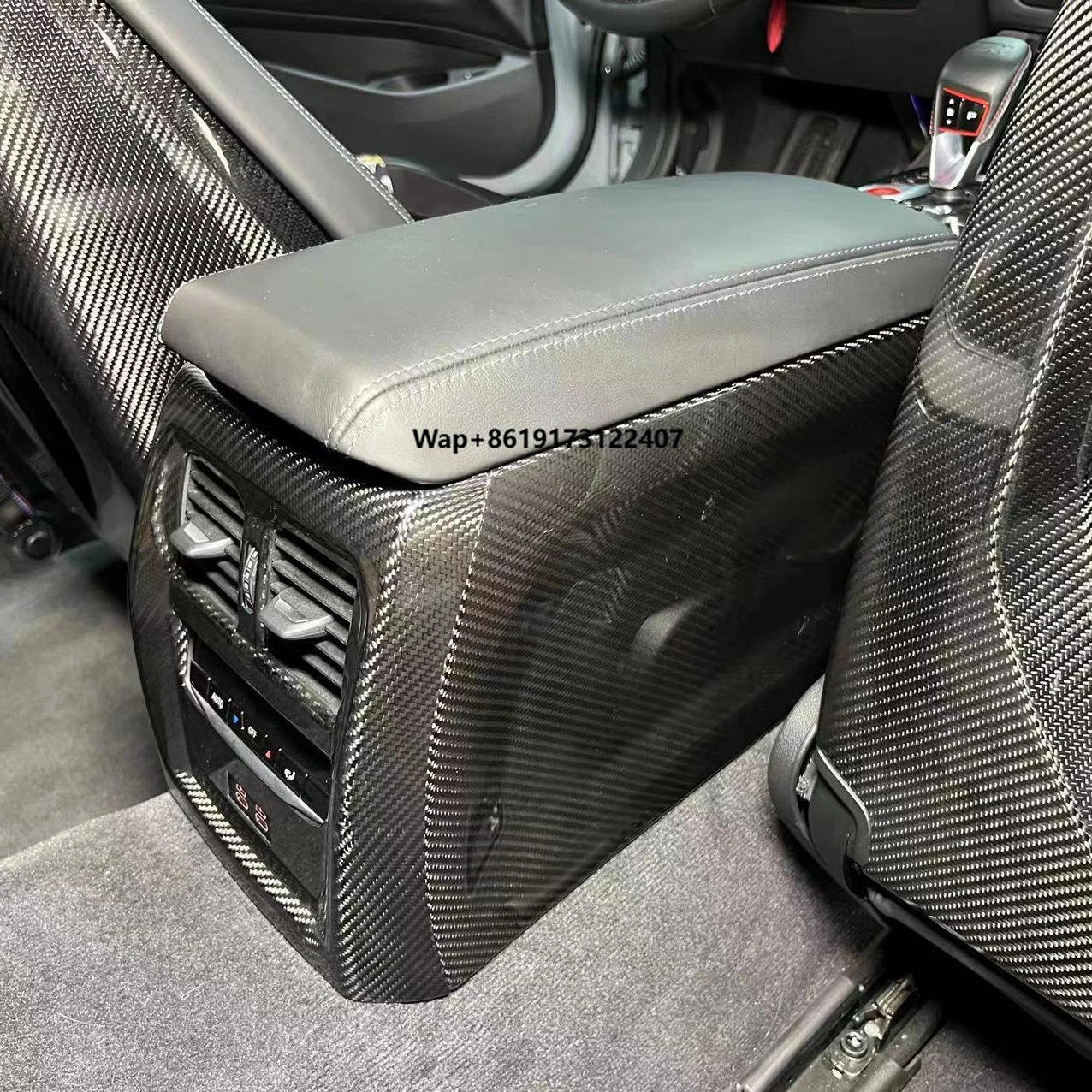 

Oiomotors High Quality Dry Carbon Fiber Interior Console Trim for G80 M3 G82 M4