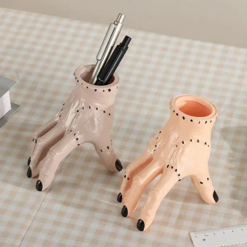 Creative Horror Flesh Tone Hand Shape Multi Functional Desktop Pencil Holder Storage Box Plant Pot Home Decoration Ornament