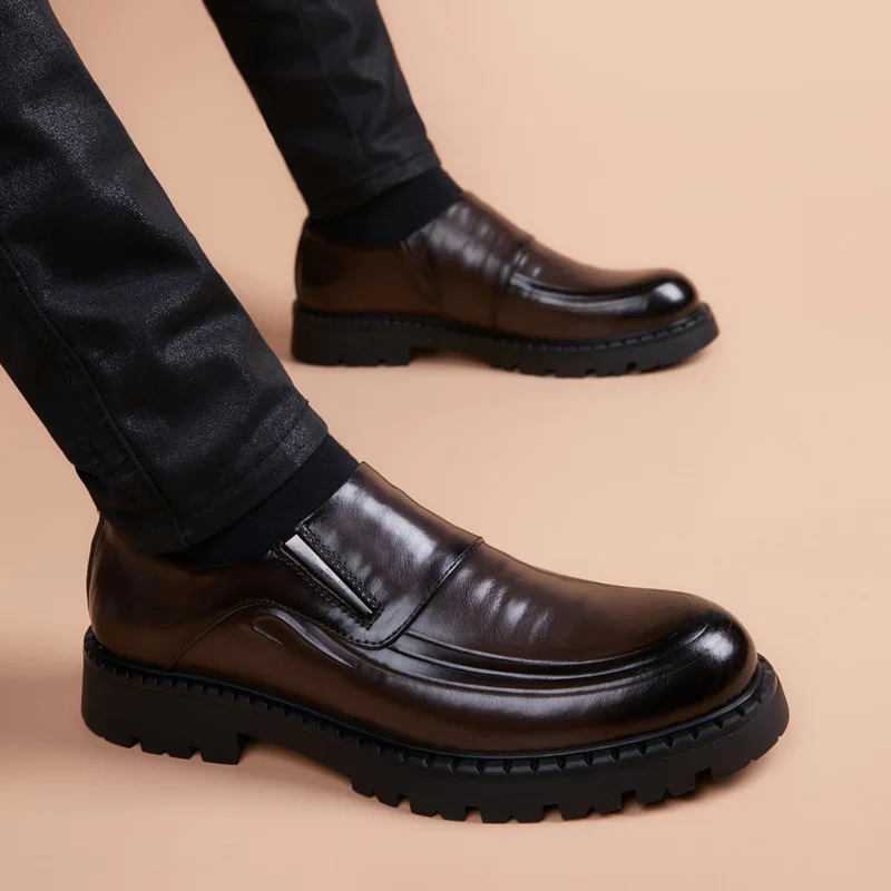 2026 Fashion Foot Leather Men's New Business Casual Youth Pedal Doudou Trend Loafer Dress Shoes
