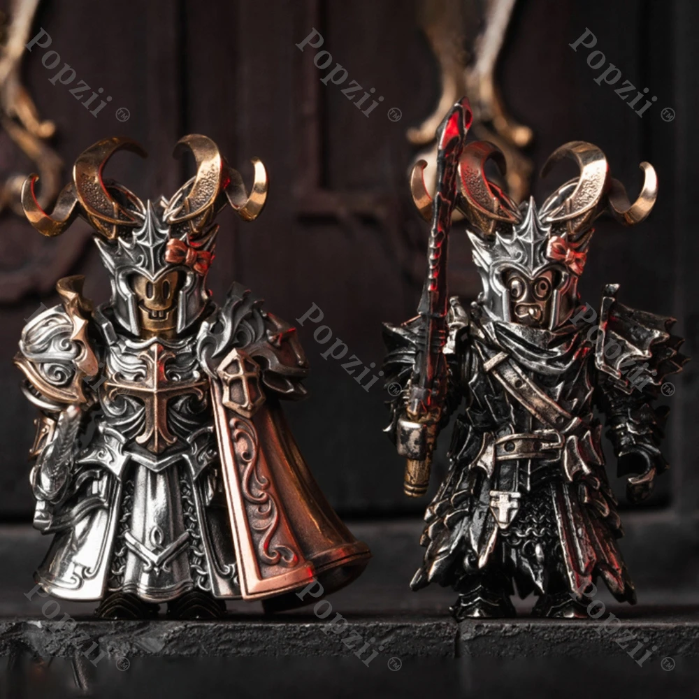 Knight Tabletop Ornament Table Handheld Ornament Decoration EDC Fidget Toys Detachable Decompression Toy