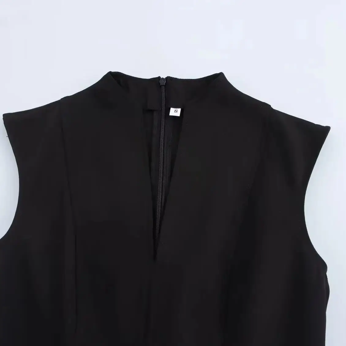 ชุดเดรสจีบสำหรับงานปาร์ตี้ แขนกุด รุ่นใหม่ ทรงเข้ารูป ซิปหลัง เซ็กซี่  ชุดเดรสผู้หญิง เสื้อผ้า 2242620