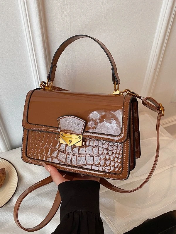 

Модная маленькая квадратная сумка через плечо с крокодиловым узором 2026 года, ретро-сумка на плечо, новая сумочка