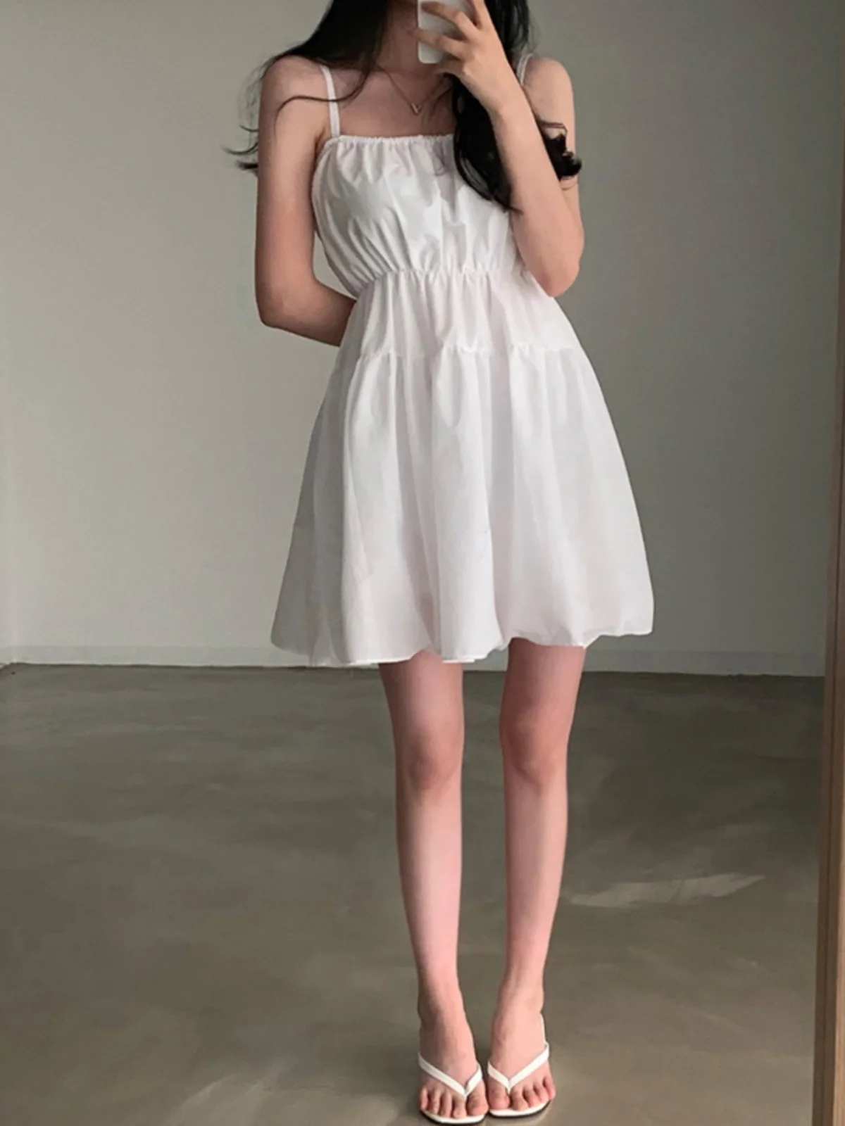 Letnia, luźna sukienka damska z szyfonu na ramiączkach, idealna na wakacje, odmładzająca, w kształcie litery A, elegancka, idealna do pracy, z kwadratowym dekoltem.