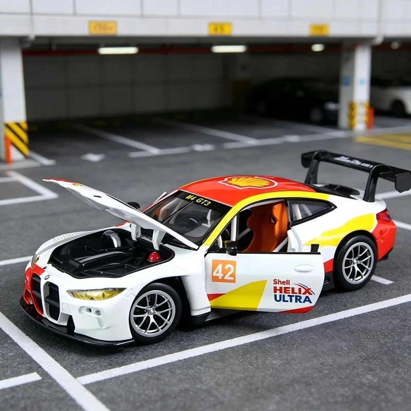 

CCA 1:24 simulation BMW M4 GT3 alloy car model doors and hood can be opened rich in details, finely crafted, and of good quality