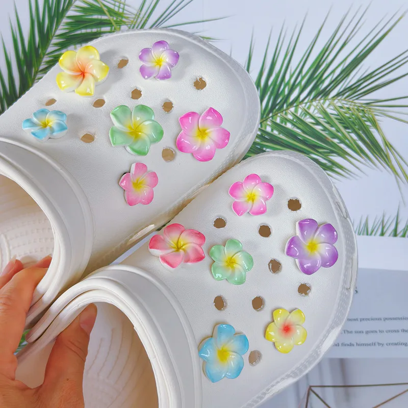 Elegant Women DIY Hole Shoes Charms for Cute Frangipani Shoes Accessories White Pink All-match Shoe Decorations Fashion Bundle