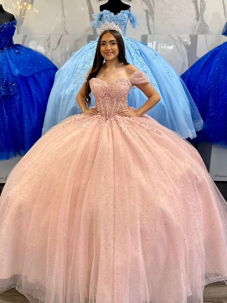 Robe De bal rose personnalisée, épaules dénudées, robes De Quinceanera, chérie, fleur, douce 16, robe De concours De 15 Anos, 2026