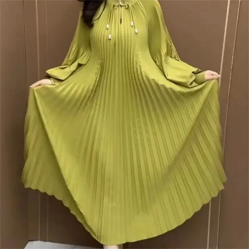 High End New Style Stand Vp Collar Women's Clothing Pleated and Slimming Mom's Dress Skirt Covering Flesh Simple and Long Style