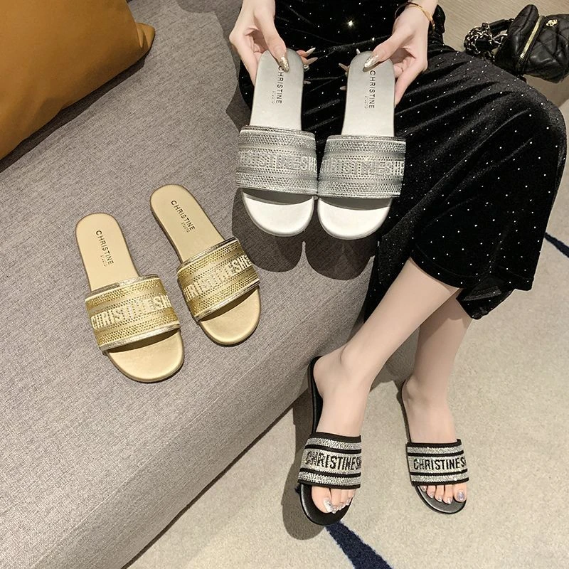 

New Casual Plus Size Flat Bottom Sandals Women's Inner Hot Selling Vintage Outerwear Slippers Fashion Style Adult Footwe