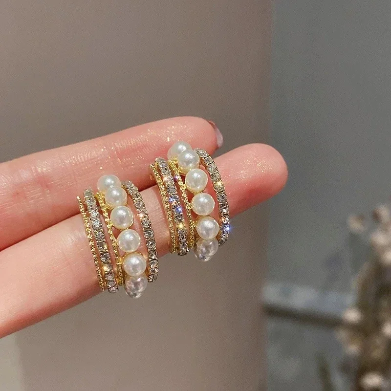 

Unique Multi-layer Hollow Pearl Rhinestone C-shaped Earrings for Women New Fashion Elegant Temperament Sweet Girls Trend Jewelry