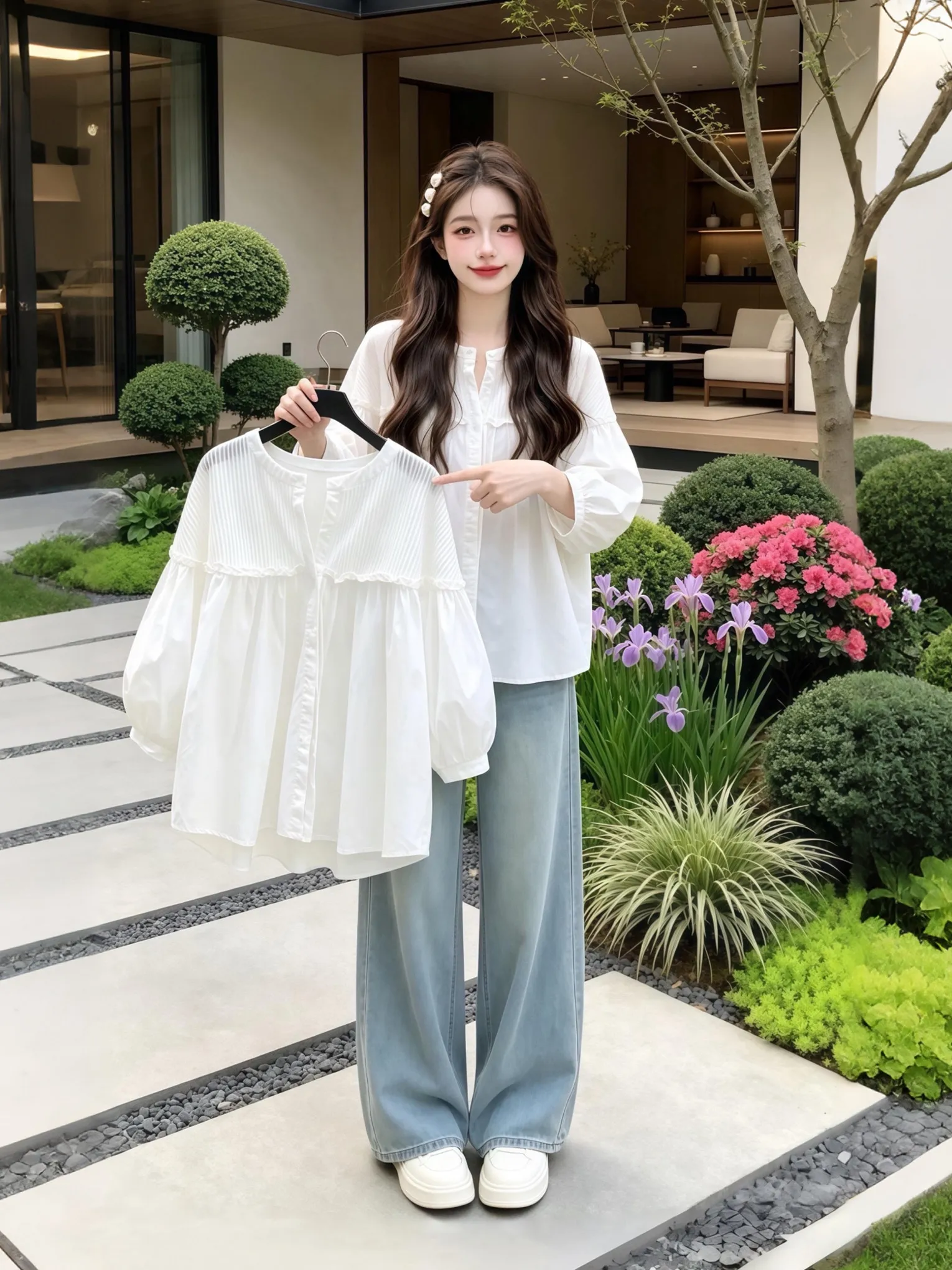 

Summer 2026 Women's Design Sensation White Lantern Sleeve Knitted Patchwork Blouse Versatile Age-Defying Seven-Sleeve Shirt
