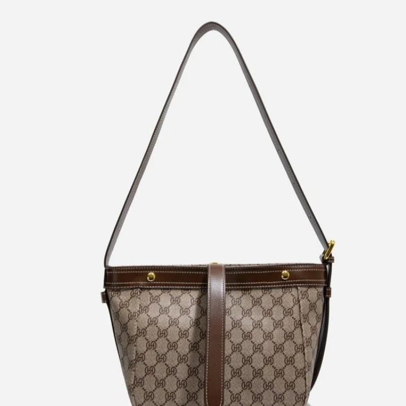 

Women's Messenger Bag Crossbody Shoulder Style By Famous Designer Elegant Classic Leather Luxury Brand Popular