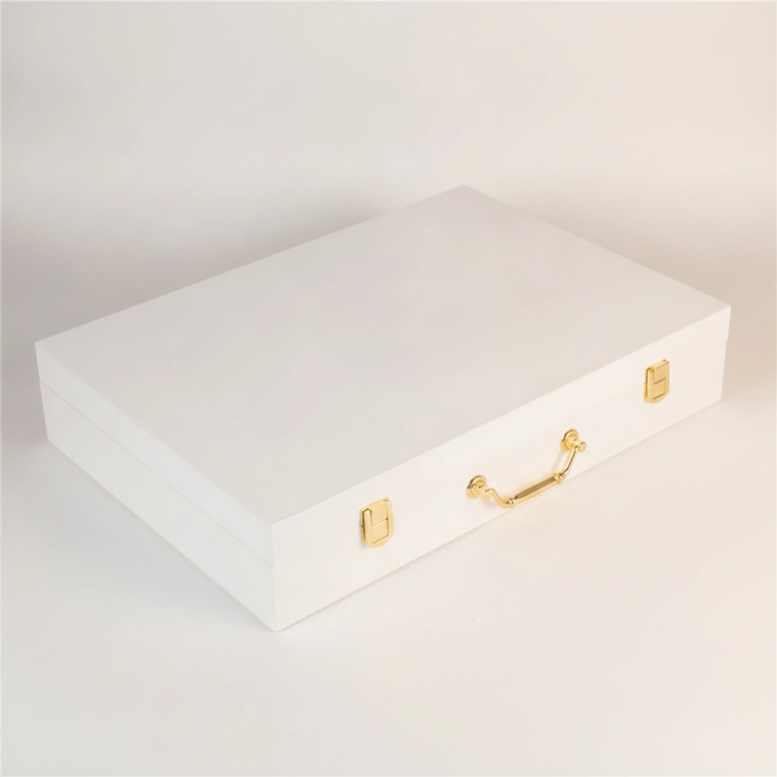 Leather Presentation Case Sleek Hardhard-Shell Case with Handle for Professionals, Storage, Business Gifting
