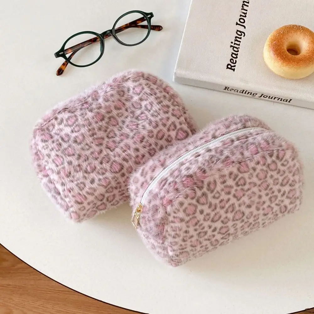 New High Quality Multi-functional Fuzzy Makeup Bag Leopard Print Large Capacity Toiletry Organizer Portable Cosmetic Bag Women