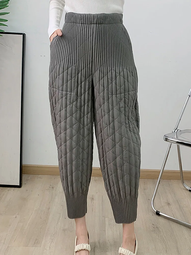 GVUW Pleated Cotton Trousers Elasti Waist Women Spliced Pockets Warm Solid Color New Winter 2024 Female Harem Pants 17G8763