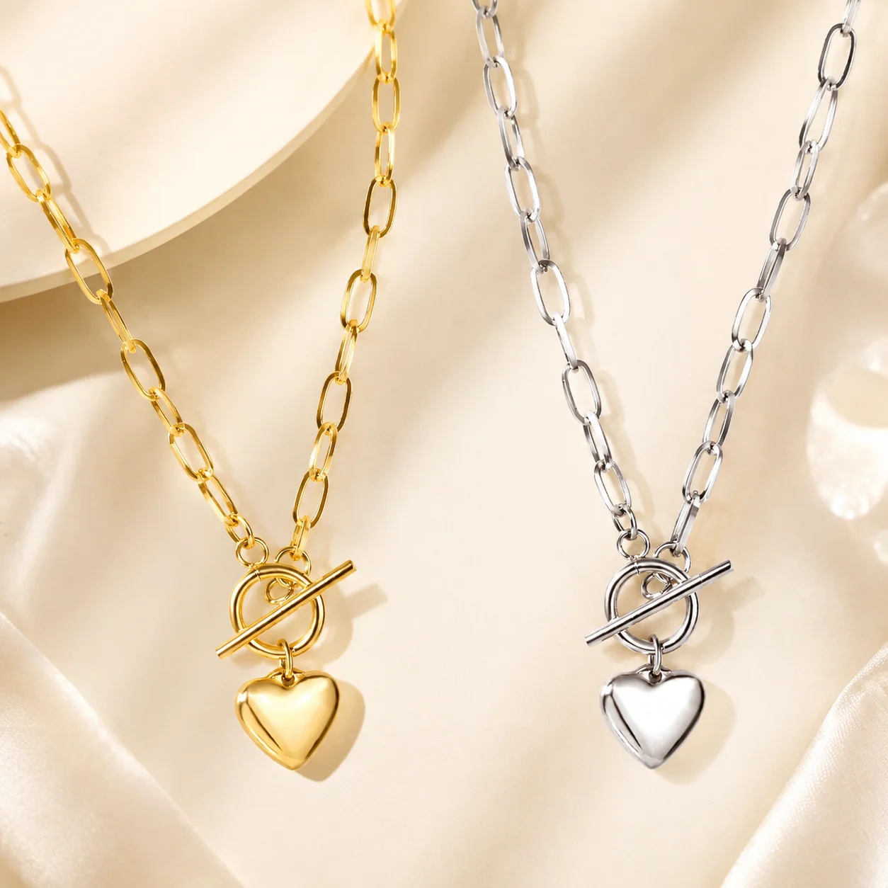 Stainless Steel OT Clasp Heart Pendant Collarbone Necklace Trendy Personalized Heart Link Chain Jewelry Daily Layering Accessory