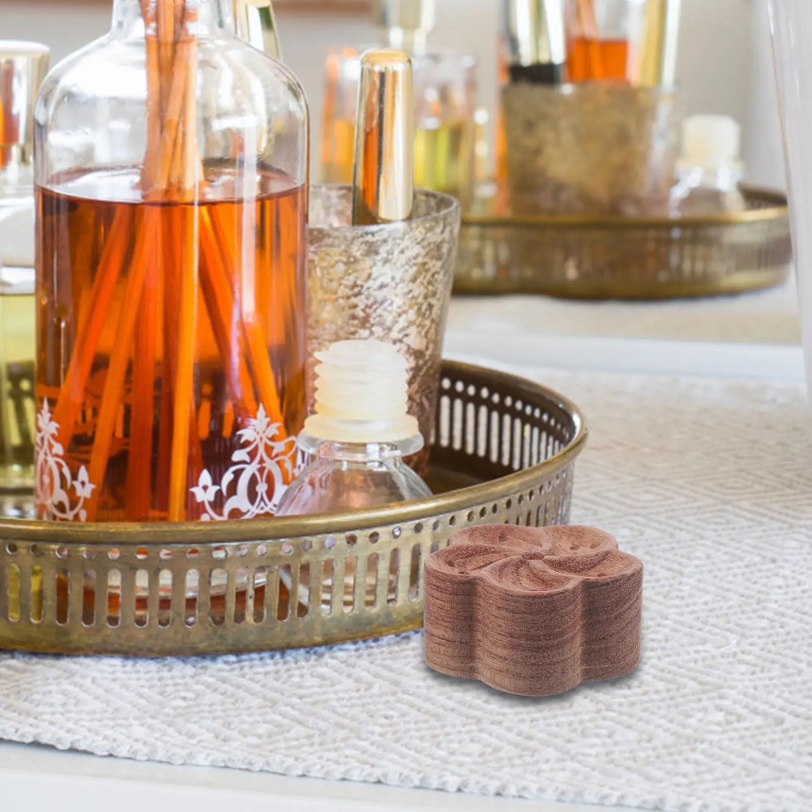 

Деревянный аромадиффузор в форме цветка с гладкой поверхностью для дома, автомобиля, офиса, для эфирных масел