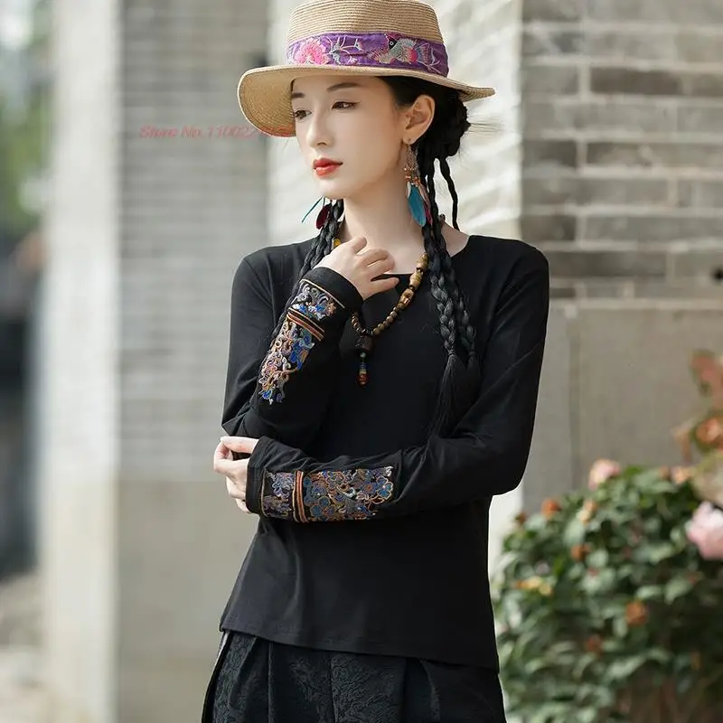 

2024 chinese traditional t-shirt woman national flower embroidery o-neck shirt vintage hanfu tops ethnic shirt women base shirt