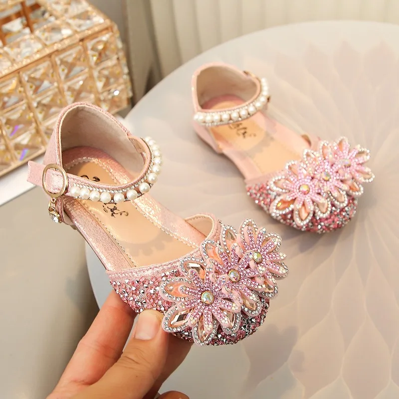 Children Performance and Runway Princess Shoes Colorful Diamond Pearl Bow Kids Sandals Casual Shoes Soft Sole Vacation Shoe